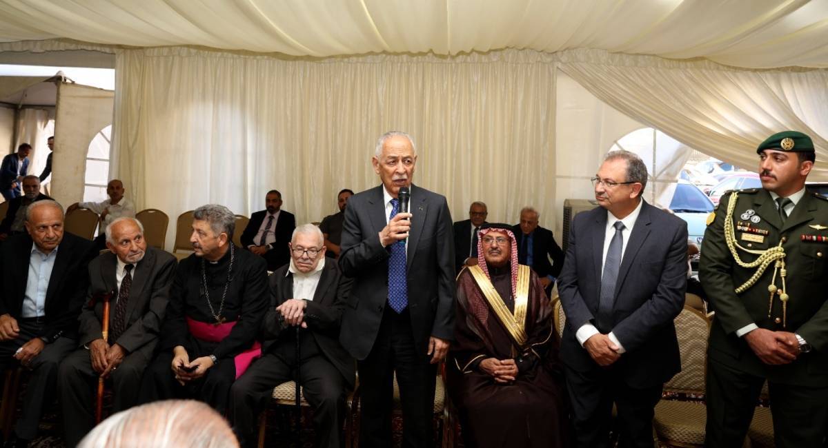 مندوبا عن الملك وولي العهد. العيسوي يعزي عشيرة حداد وآل عصفور