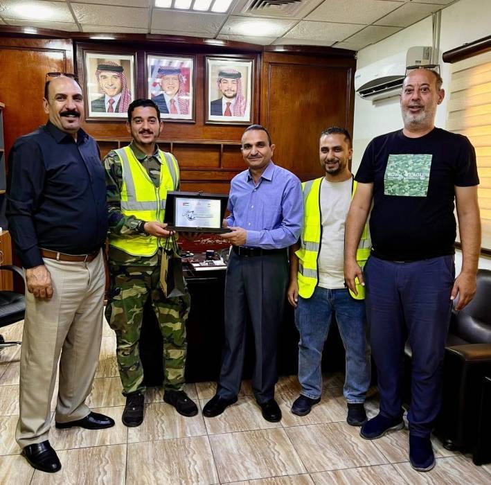 شركة العقبة لادارة وتشغيل الموانئ تكرّم موظفيها