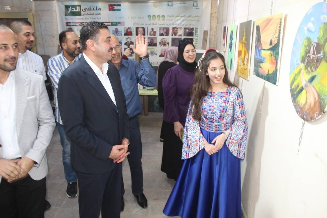 إربد تحتفي بميلاد تجربة فنية شابة تحمل ألوان الانتماء والجمال برعاية أبو حسان