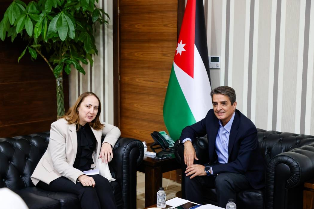 وزير الشباب يبحث مع شؤون المرأة والشفافية الأردني تعزيز مشاركة الشباب