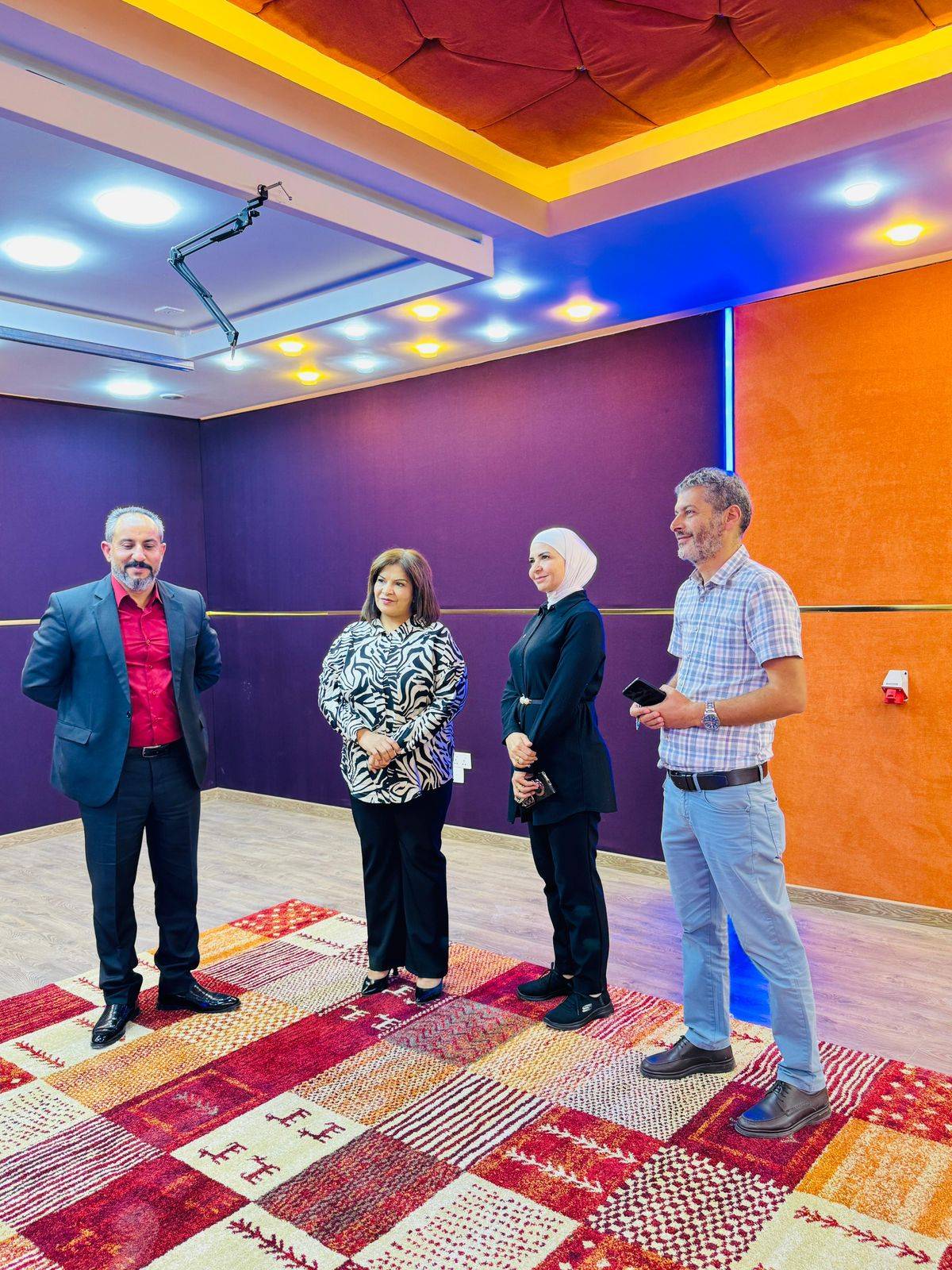 العجارمة تتفقد مختبرات التعليم المهني والتقني BTEC في مدرسة الشهيد الرائد الطيار فراس العجلوني