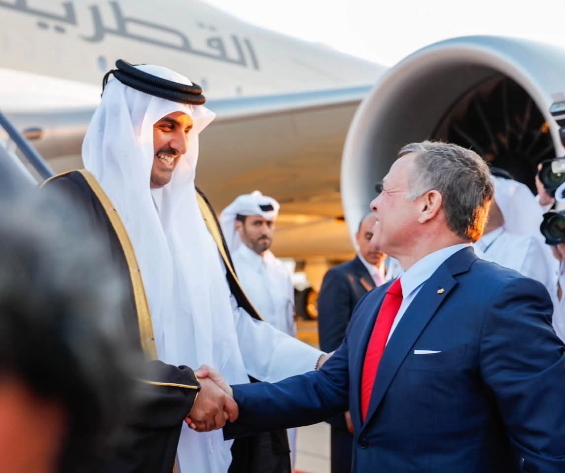 زيارة أمير دولة قطر للأردن: تجسيد للوحدة العربية