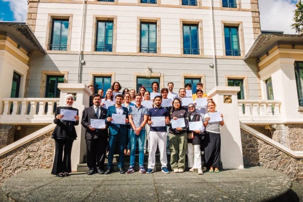 اختيار ثلاثة طلبة من جامعة آل البيت على مستوى الوطن العربي لزمالة المعهد الفرنسي