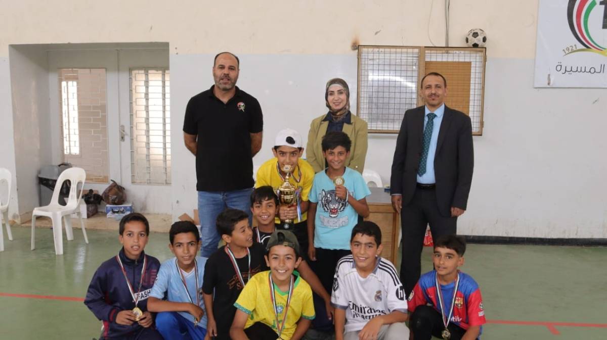السلامين ترعى تتويج بطولة القدم الخماسي للمرحلة الأساسية الدنيا في الصالة الرياضية