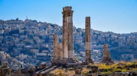 الخميس: أجواء معتدلة في أغلب المناطق والحرارة حول معدلاتها