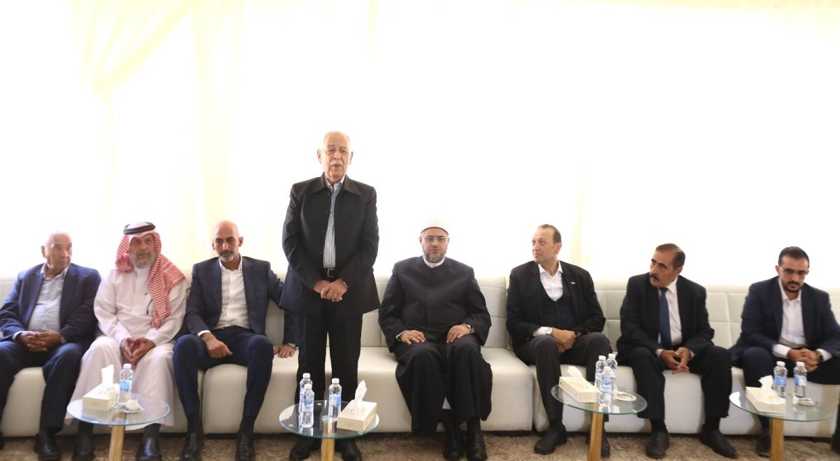 مندوبا عن الملك وولي العهد.. العيسوي يعزي عشيرة الوريكات...صور