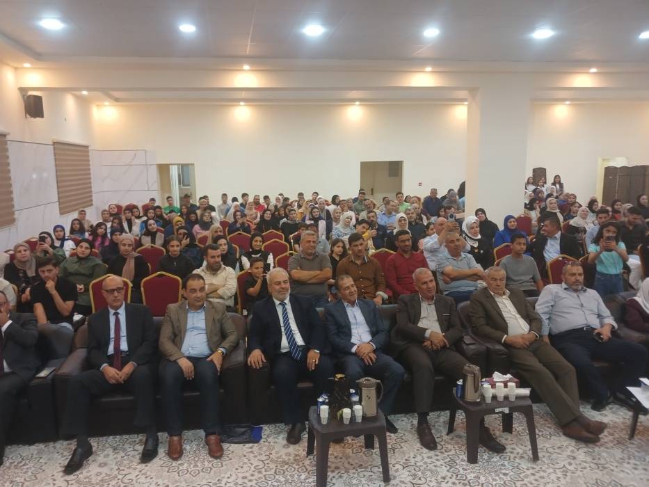 عبيدات يرعى حفل تكريم طلبة الثانوية العامة في منطقة حبراص وسط حضور مهيب