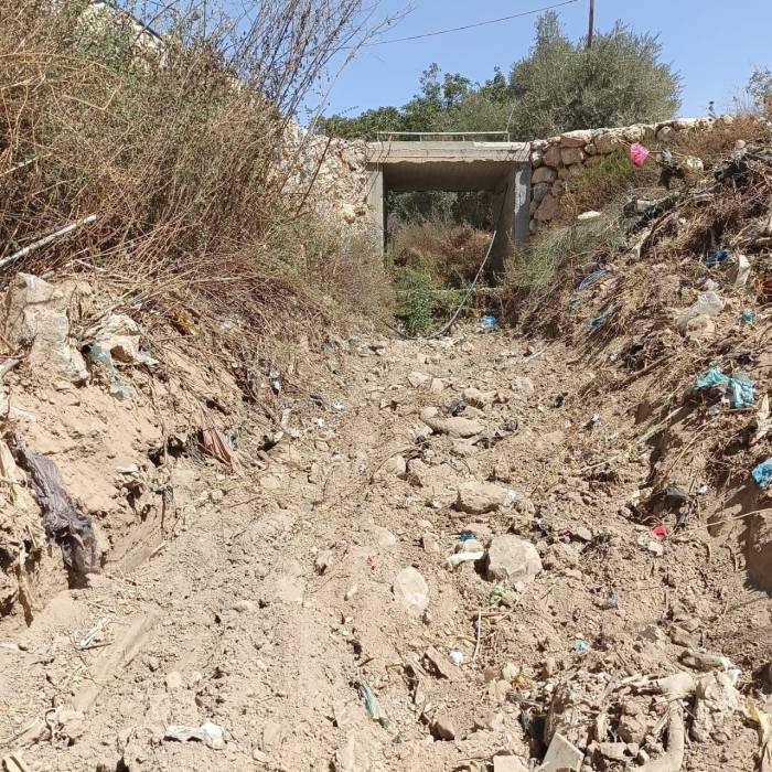 عجلون: كوادر البلدية تكثف جهودها استعداداً لفصل الشتاء