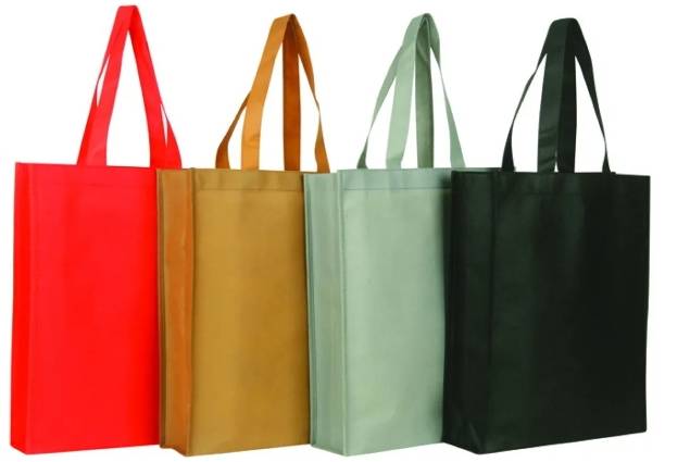 الحكومة: مبادرة الأكياس القماشية ما زالت مقترحاً يُدرس بالأردن