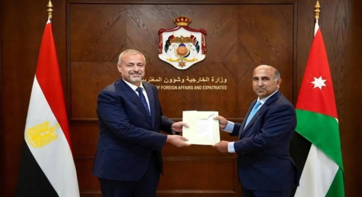 الأبيض سفيرا مصريا جديدا في عمان