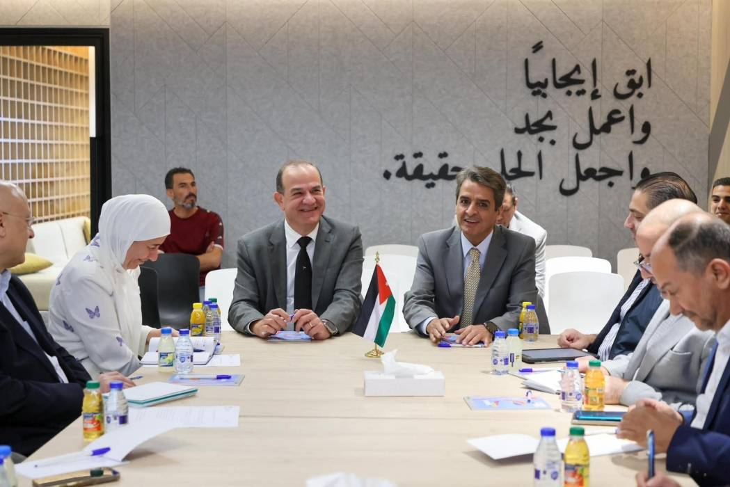 الاقتصاد الرقمي والشباب يبحثان خطة دمج وتطوير محطات المستقبل والمراكز الشبابية