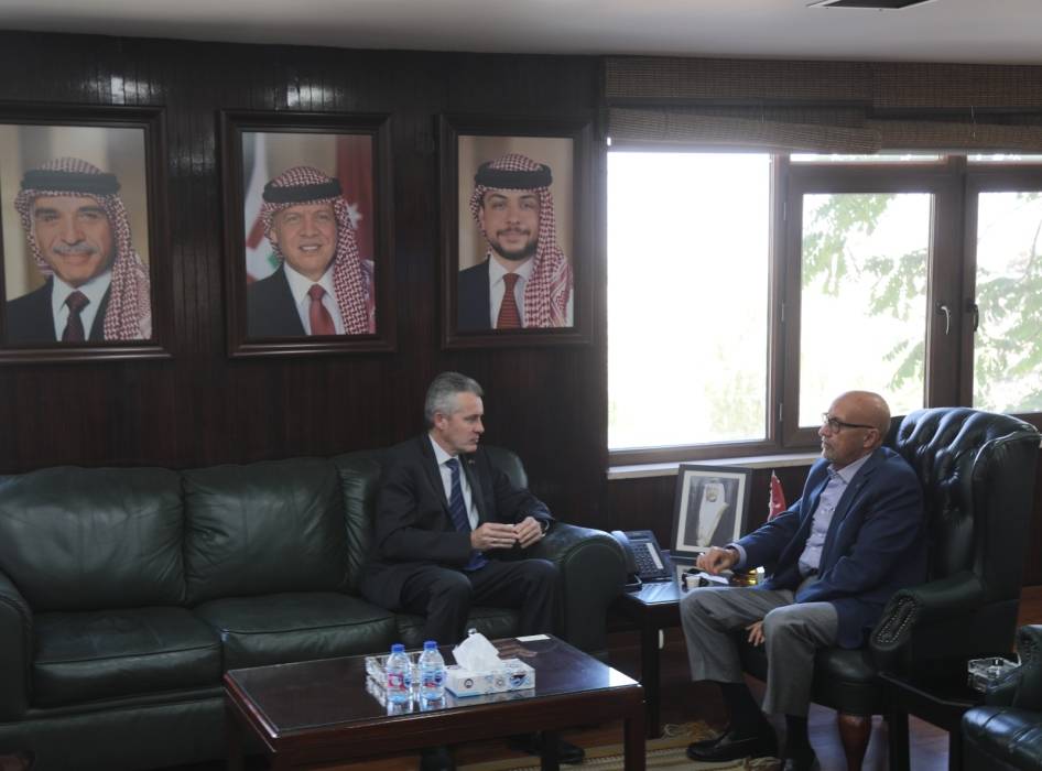 وزير المياه والري يستقبل السفير الهنغاري الجديد لدى الاردن