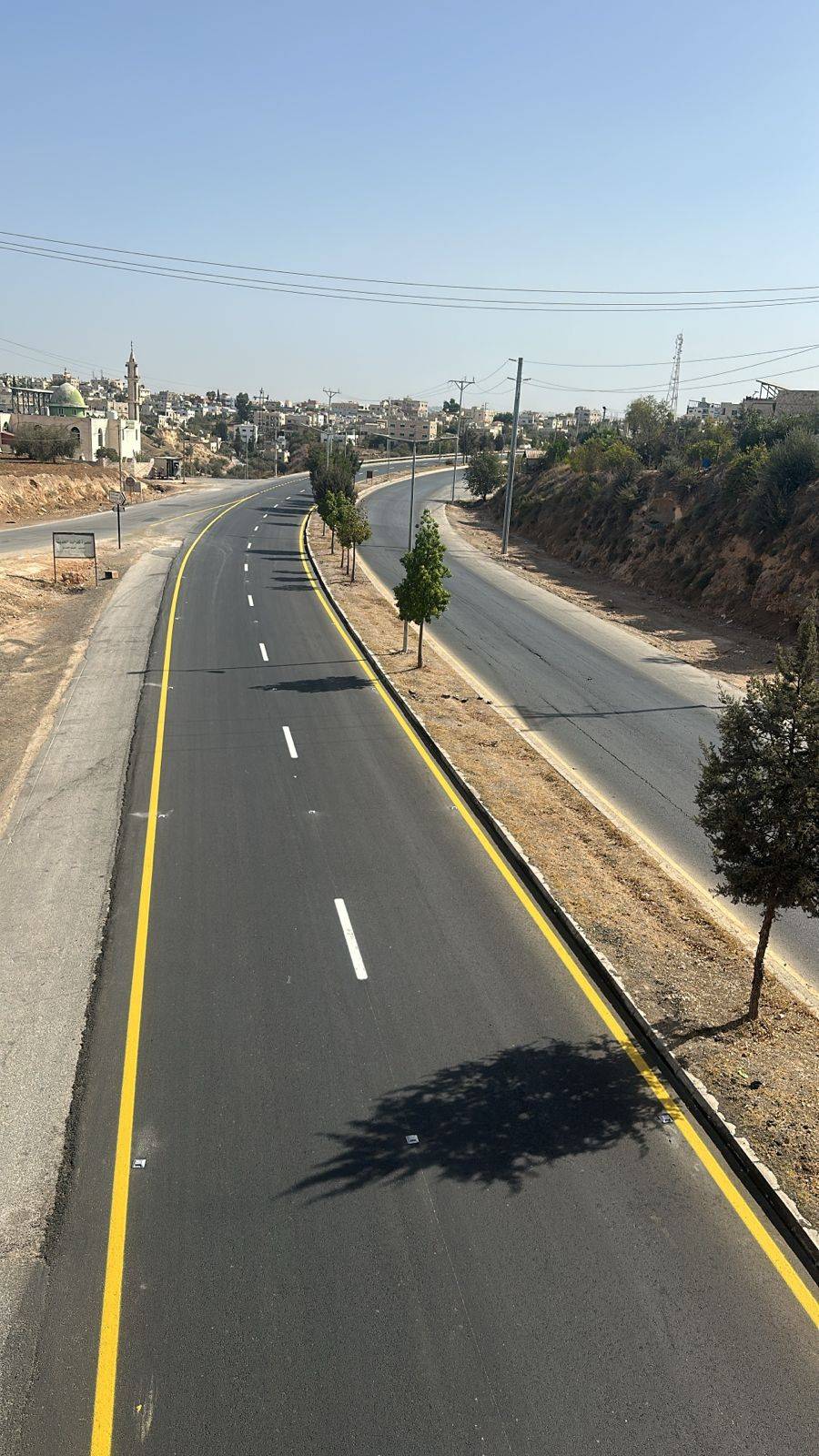 وزارة الأشغال: الانتهاء من أعمال صيانة لأجزاء من شارع السلام الواصل بين إربد والأغوار الشمالية...صور