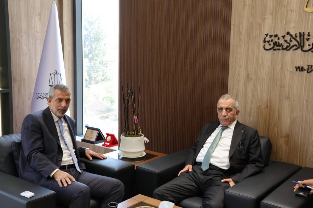 وزير الثقافة يؤكد أهمية تعزيز الوعي المجتمعي بالقانون