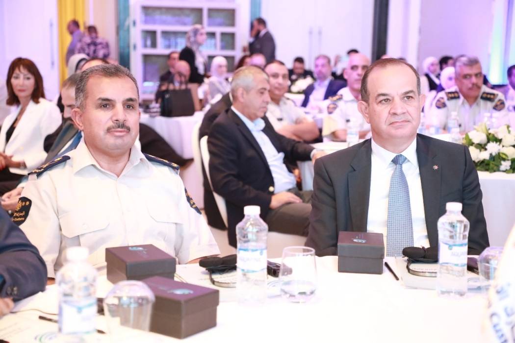 السميرات يطلق بوابة التجارة والأداء اللوجستي