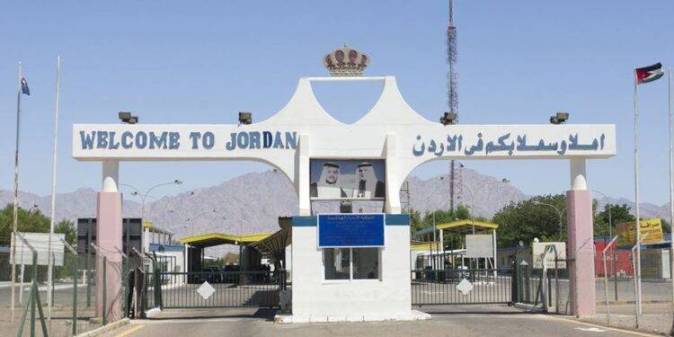 الأمن العام: إعادة فتح جسر الملك حسين أمام حركة المسافرين يوم غدٍاً