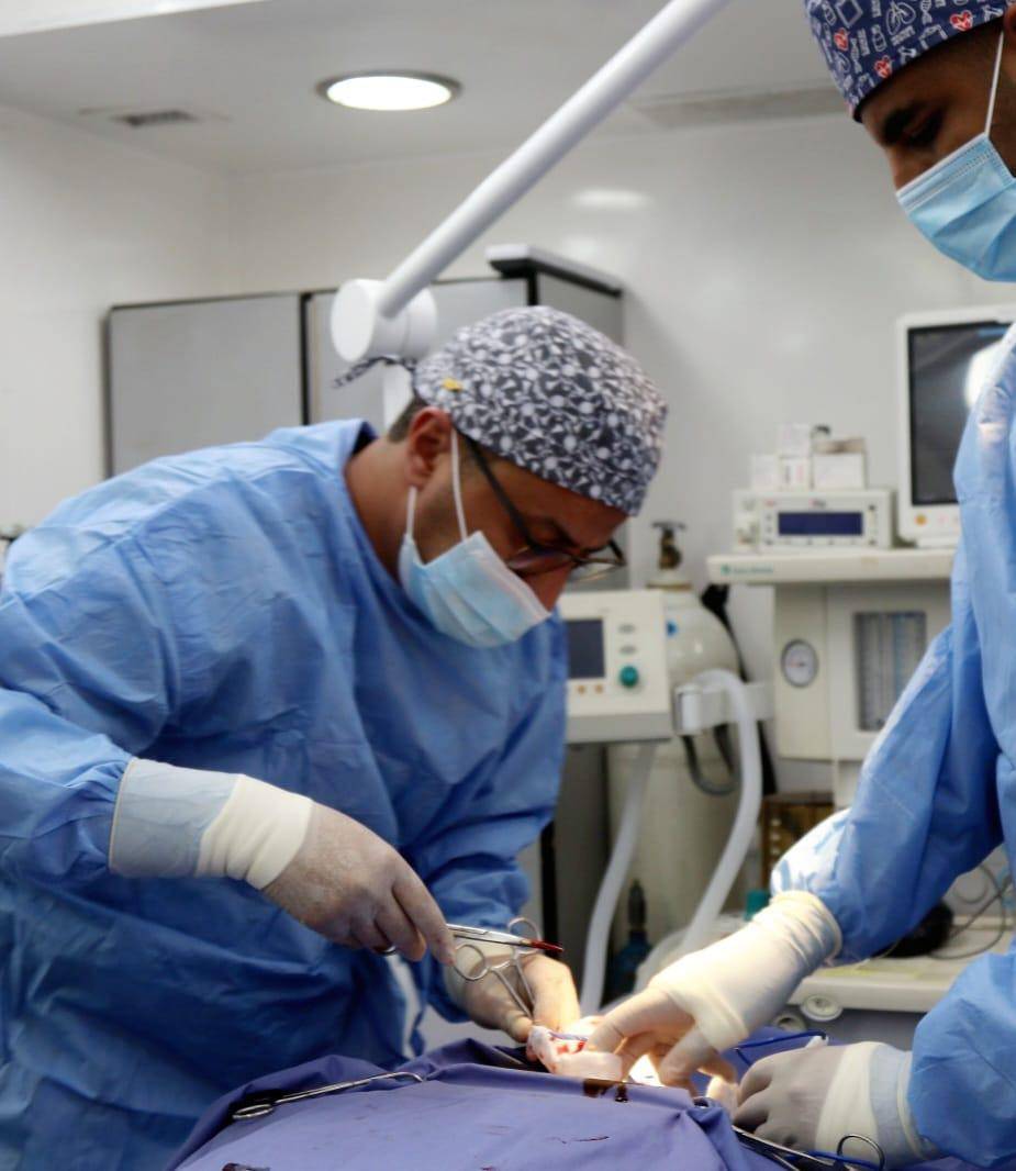 النقيب العدوان يشارك بواجب إنساني طبي بنابلس