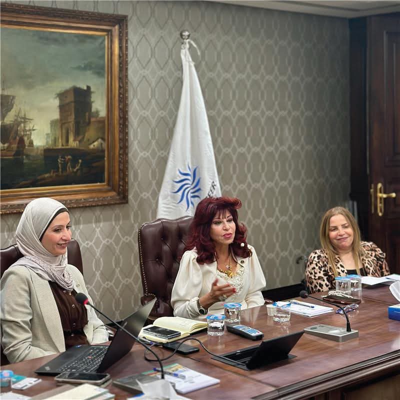 مجموعة المناصير تستقبل وفد اتحاد المستثمرات العرب