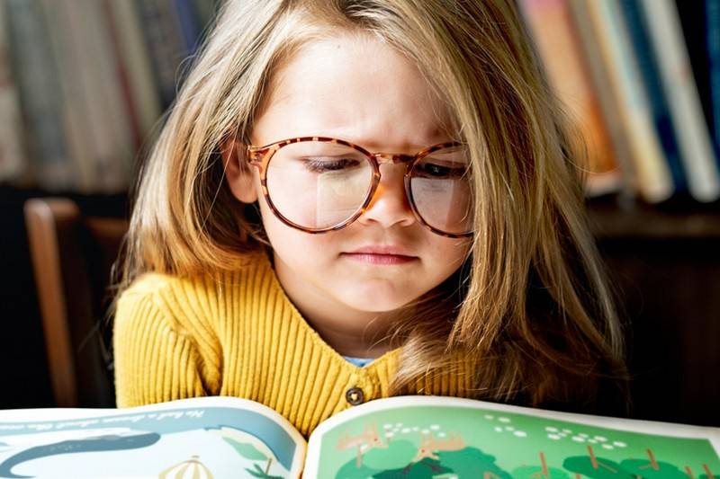 دراسة.. تلوث الهواء يضر بصر الأطفال والهواء النظيف يحمي عيونهم