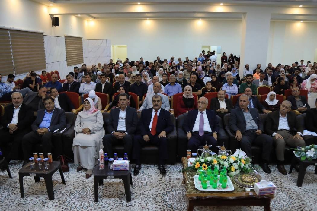 برعاية أ د تركي عبيدات ،ديوان عشيرة العبيدات يكرم المتفوقين في الثانوية العامة وسط حضور مهيب