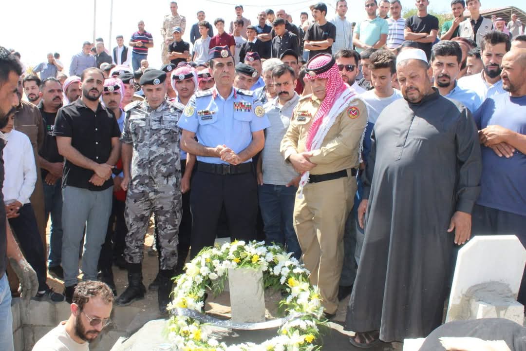 العميد الرعود يشارك في تشييع جثمان العريف أحمد عبدالرؤوف البيايضة ...صور