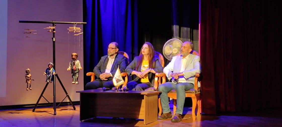 المائدة الرابعة لمهرجان «القاهرة للعرائس» توصي بإنشاء بنك للنصوص ورابطة لفناني الطفل