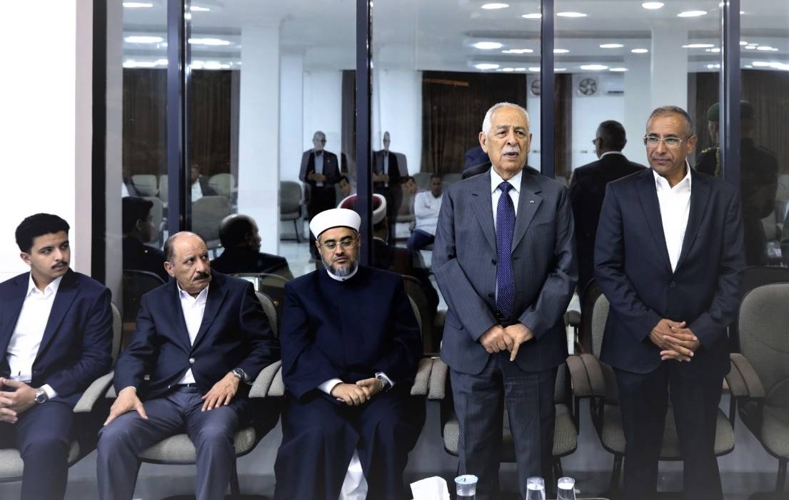 مندوبا عن الملك وولي العهد.. العيسوي يعزي عشائر العظامات وآل عباد...صور