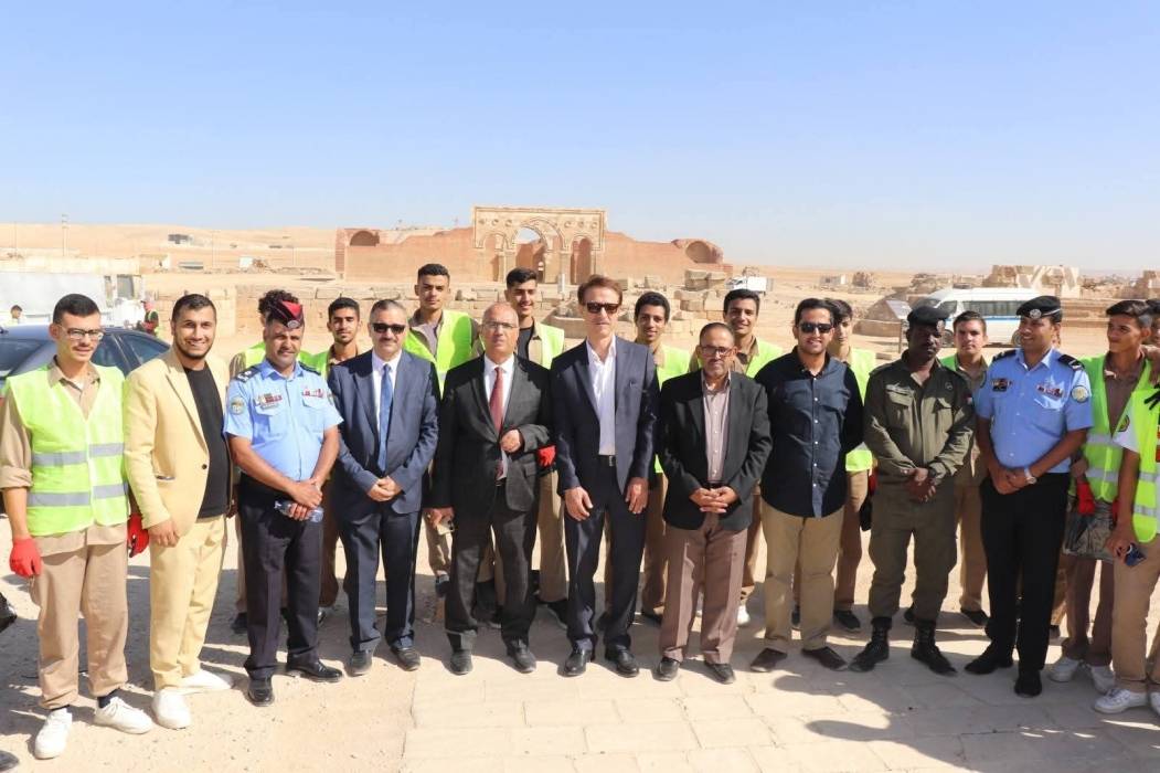 الجريري يشارك في الحملة الوطنية للنظافة العامة في قصر المشتى