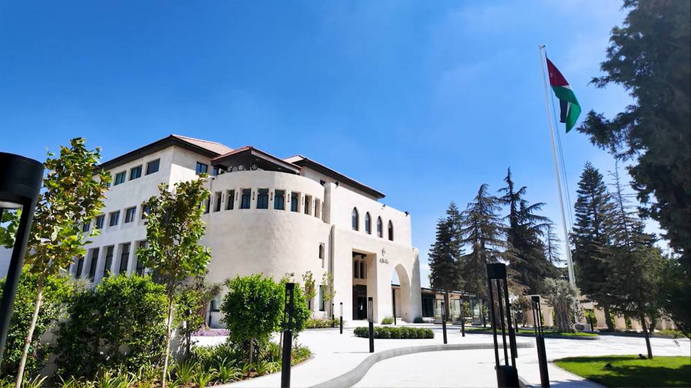 توجيه فرص الابتعاث.. الموافقة على تعليمات ابتعاث الموظفين بالقطاع العام