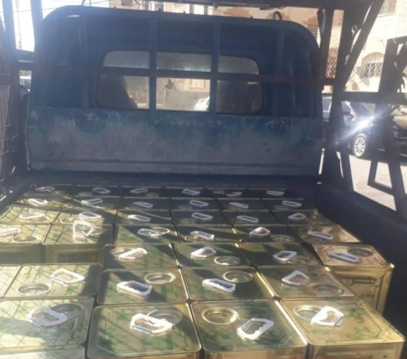 ضبط 65 تنكة زيت زيتون مغشوش في إربد