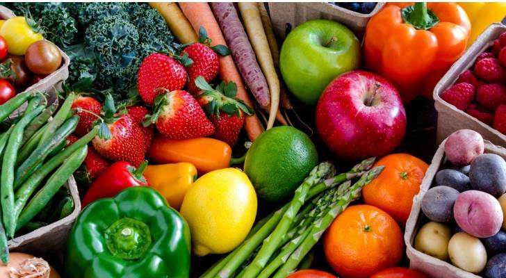 السوق المركزي يستقبل 2677 طناً من الخضار والفواكه الخميس