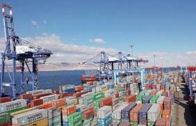 ميناء حاويات العقبة تحقق رقماً قياسياً جديداً بمناولة شهرية تبلغ 94541 حاوية