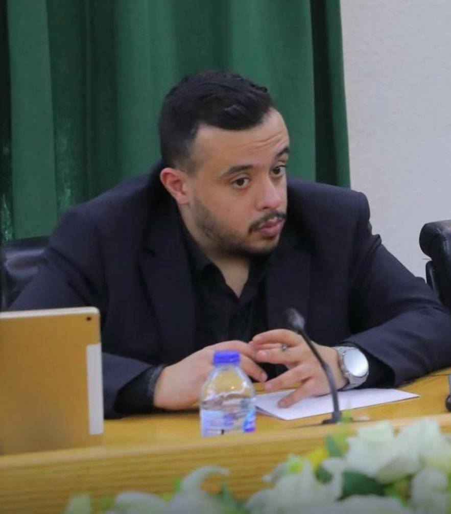 سند عارف عواد الفايز.. ذكاء وكفاءة وإخلاص في مسيرة إعلامية واعدة