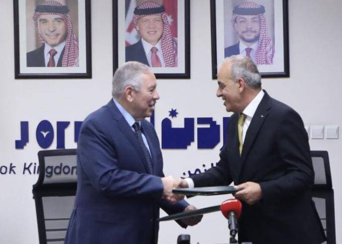 مذكرة تفاهم بين “السياحة” و”سلطة العقبة” لتنظيم المهن والأنشطة السياحية