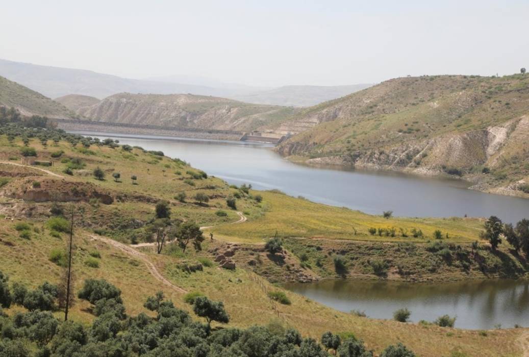 اللجنة الوطنية لسلامة السدود تسلم تقريرها عن جاهزية السدود لاستقبال الموسم المطري