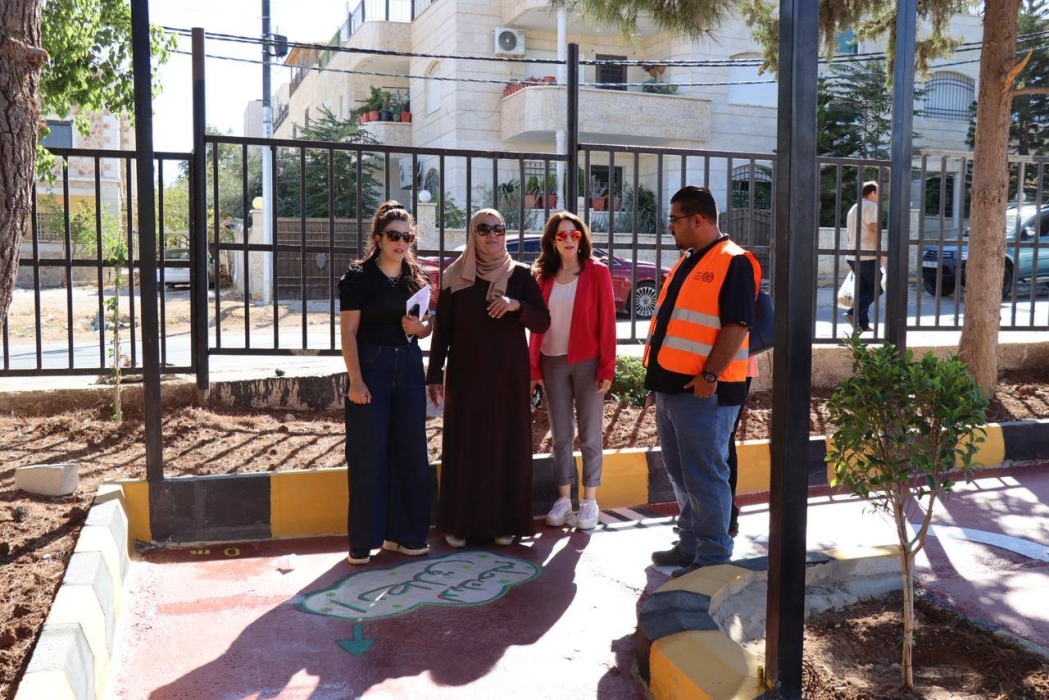 رئيسة بلدية بني عبيد تتفقد مشاريع تنموية في اللواء