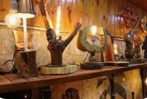 جرش: معرضحكاية تحفة يوظف مخلفات الطبيعة بإبداعات فنية تراثية