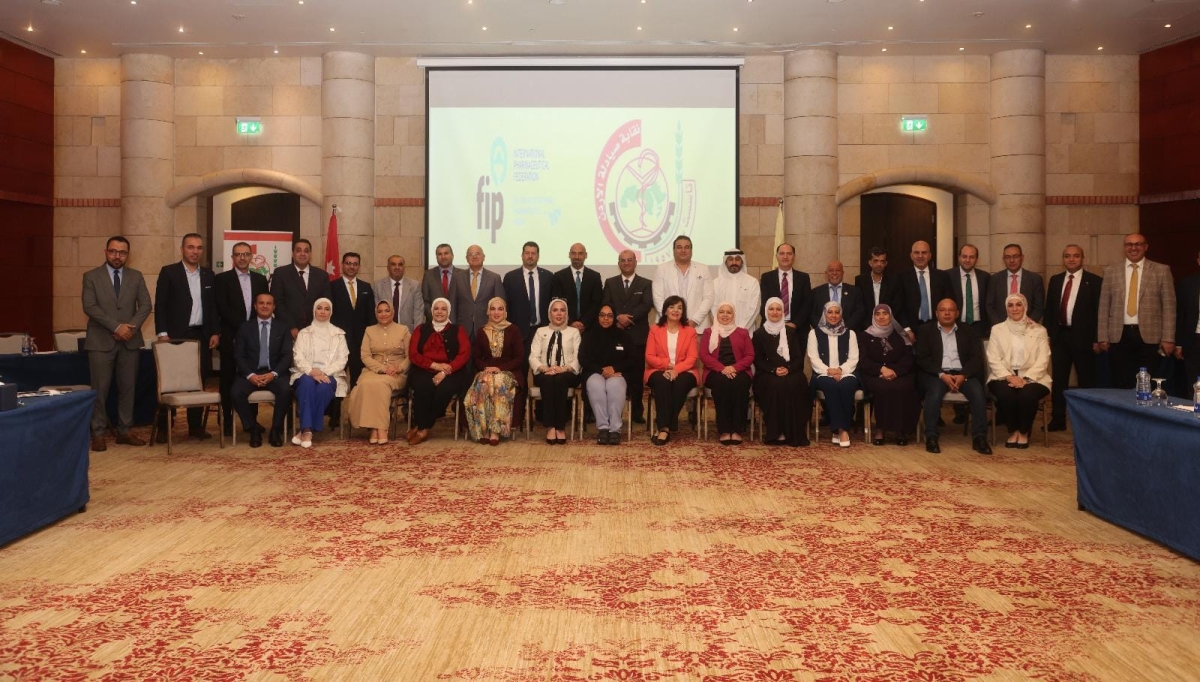 إطلاق المركز الإقليمي للتميز للصيادلة في عمان