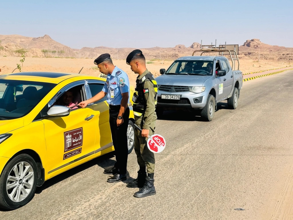 الشرطـة المجتمعيـة في قيادة شرطـة الباديـة الملكيـة تُنفذ أنشطة مجتمعيـة وتوعويـة