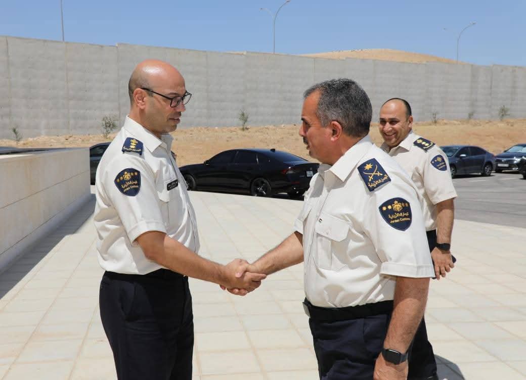 الجمارك: تطبيق التحول الالكتروني الشامل لكافة الطلبات والمعاملات الجمركية في جمرك عمان