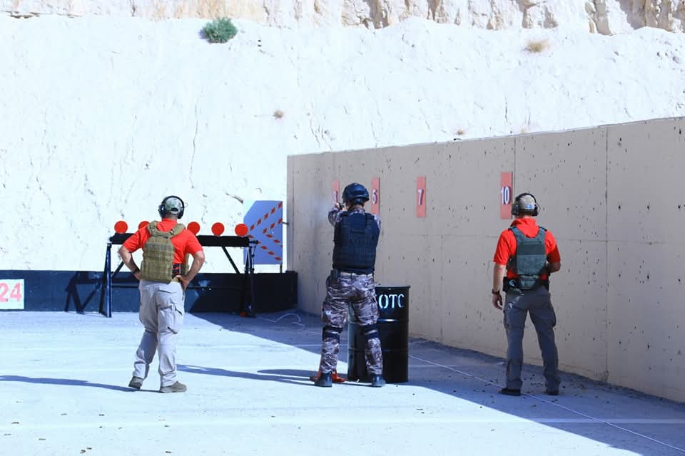 فريق الحرس الملكي الخاص يفوز بالمركز الأول بفئة أفضل رامٍ في مسابقة المحارب الدولية...صور