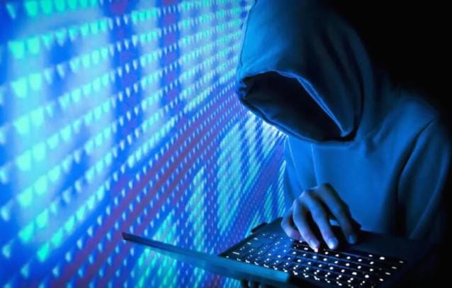 “الجرائم الإلكترونية” تحذر من مخاطر التزييف العميق عبر الذكاء الاصطناعي