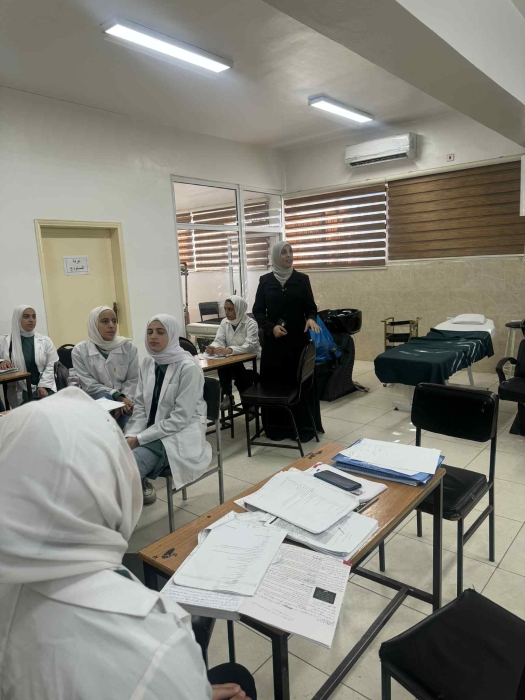 الطهراوي في جولة ميدانية لمدرستي صلاح الدين للبنين وفاطمة الزهراء المهنية