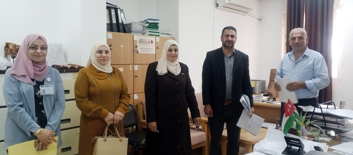 المصري تتفقد أقسام مديرية تربية المزار الشمالي