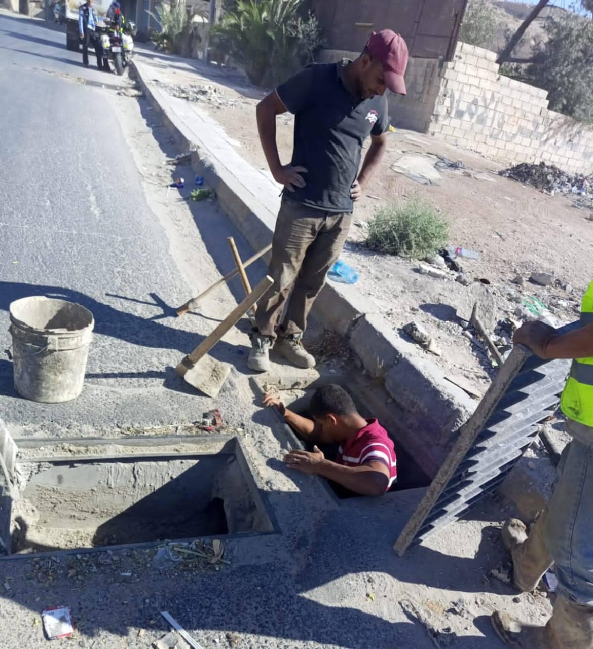 بلدية الرصيفة تبدأ حملة صيانة استعدادا لفصل الشتاء