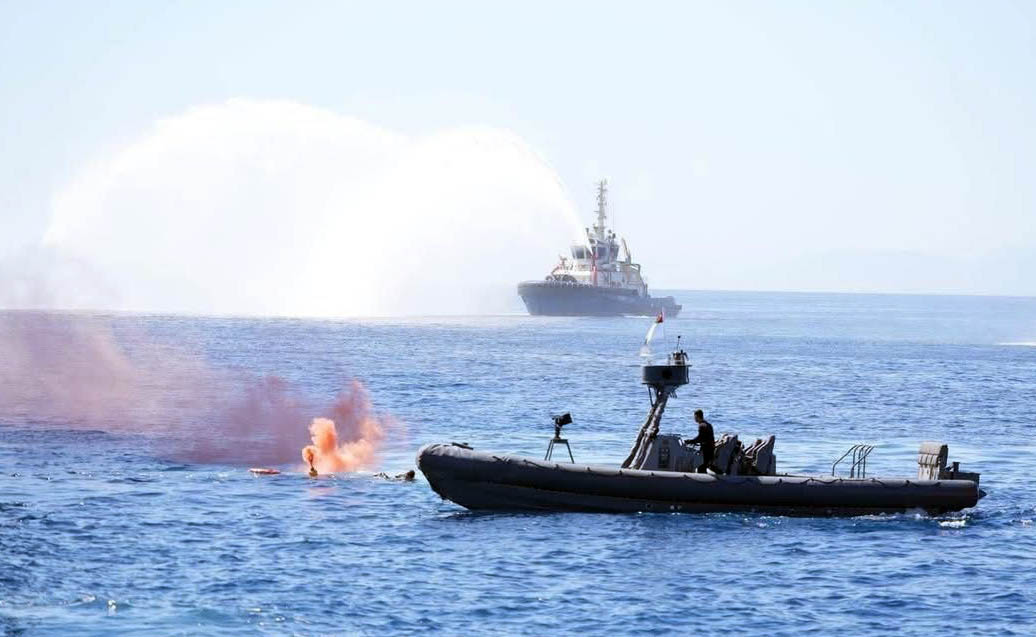 الخدمات البحرية تختبر كفاءة الاستجابة للأزمات في تمرين ميداني متقدم بميناء الغاز المسال