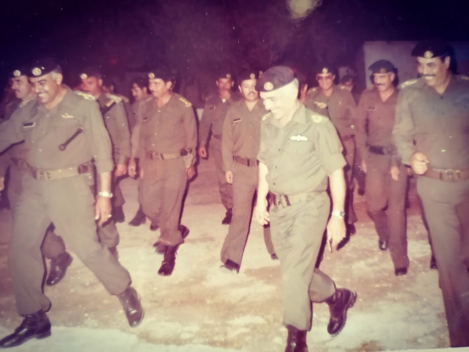 من ذاكرة الوطن.. صورة تختزل المجد والوفاء