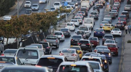 تعطل مركبة داخل نفق المشاغل تتسبب بأزمة سير