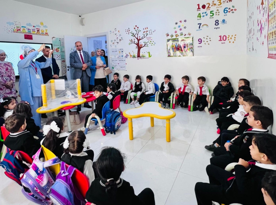 مدير تربية البترا يتابع الواقع التعليمي في مدرسة أكابر العلم المستحدثة الخاصة ويشيد بجهود كادرها