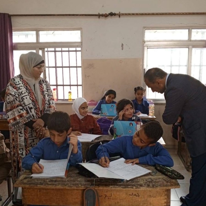 الفتينات يتفقد مدرسة سكا الثانوية ويؤكد أهمية متابعة الطلاب والوسائل التعليمية